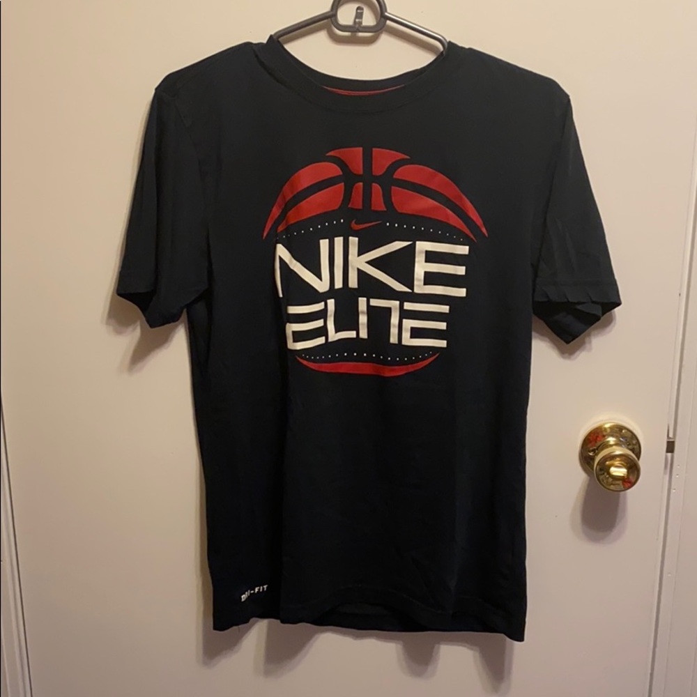 Dri-fit Nike b-ball t-shirt